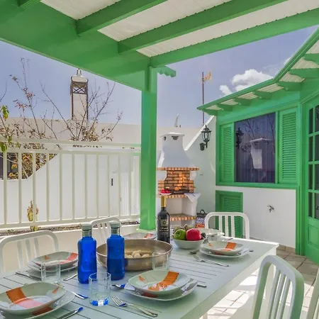 Villa Sussa By Hh *